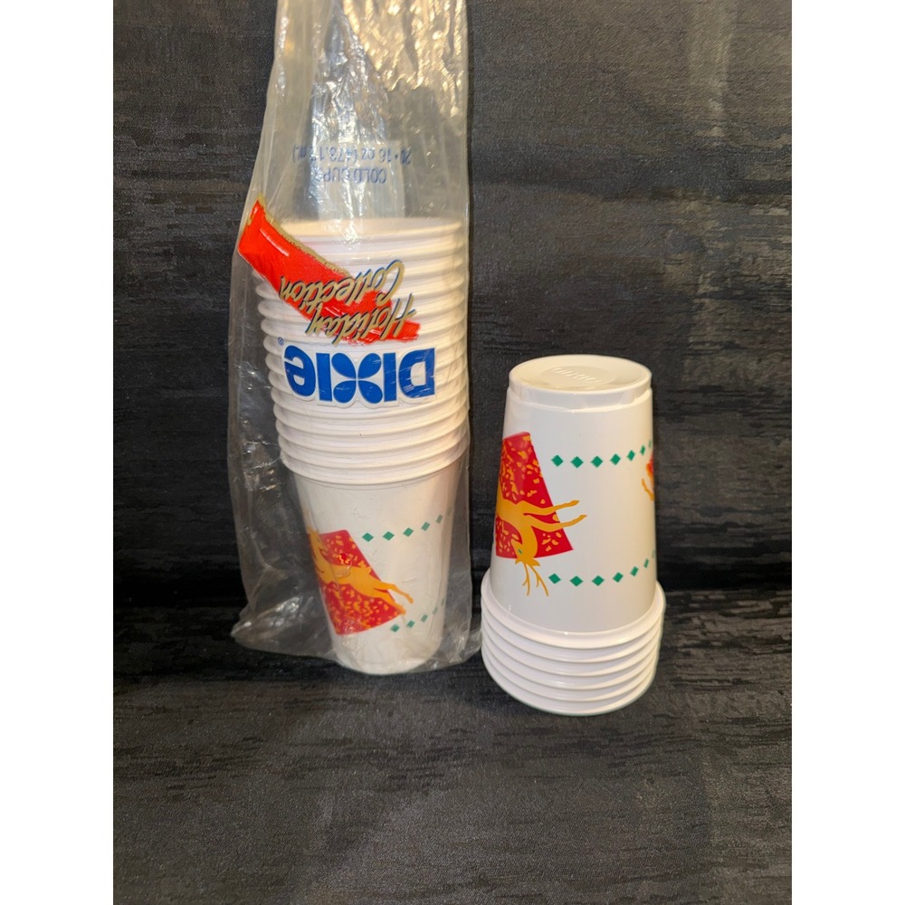 Vintage 1993 Dixie Holiday Collection 16 oz Cold Cups Deer Design 20 Count NOS